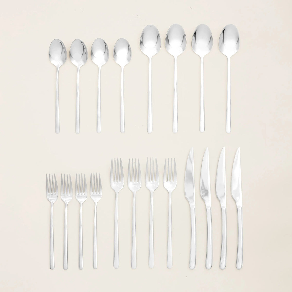 Emilia Mirror 20-Piece Flatware Set Italic