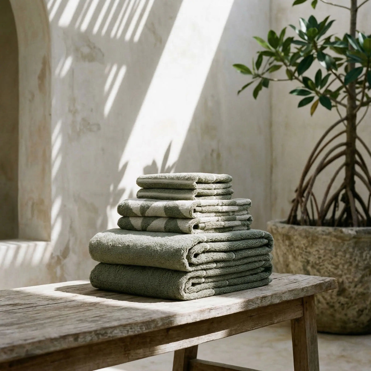 Umbra Towels Italic
