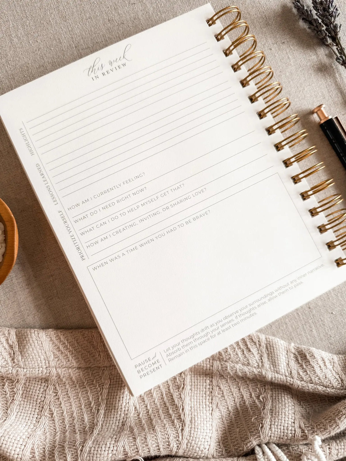 Surround Yourself with Happiness // A Daily Journal to Manifest Happiness, Gratitude, and Personal Growth Jen Simpson Design, LLC