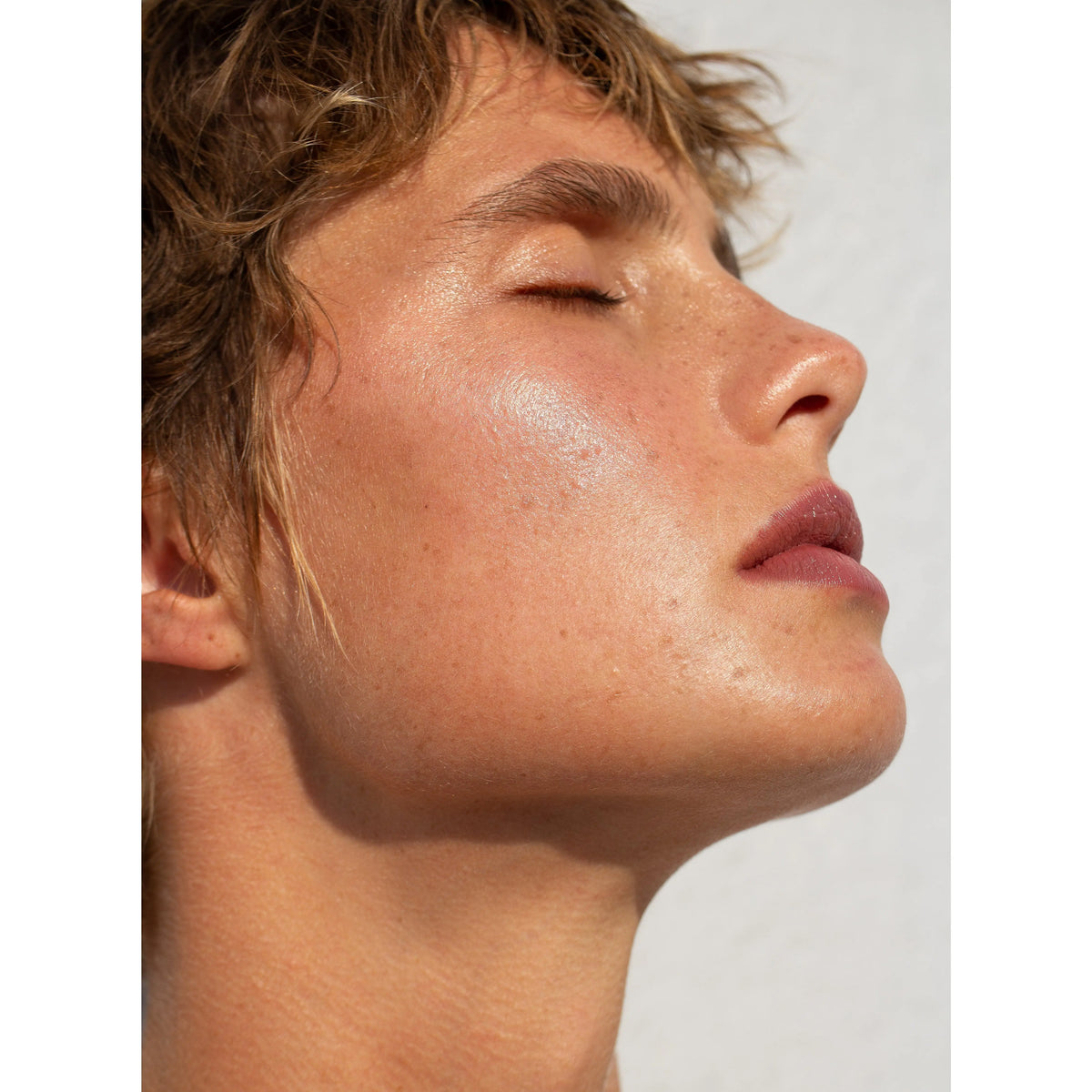 HYDRA HIGHLIGHTER STICK // FACE + BODY NOTO Botanics
