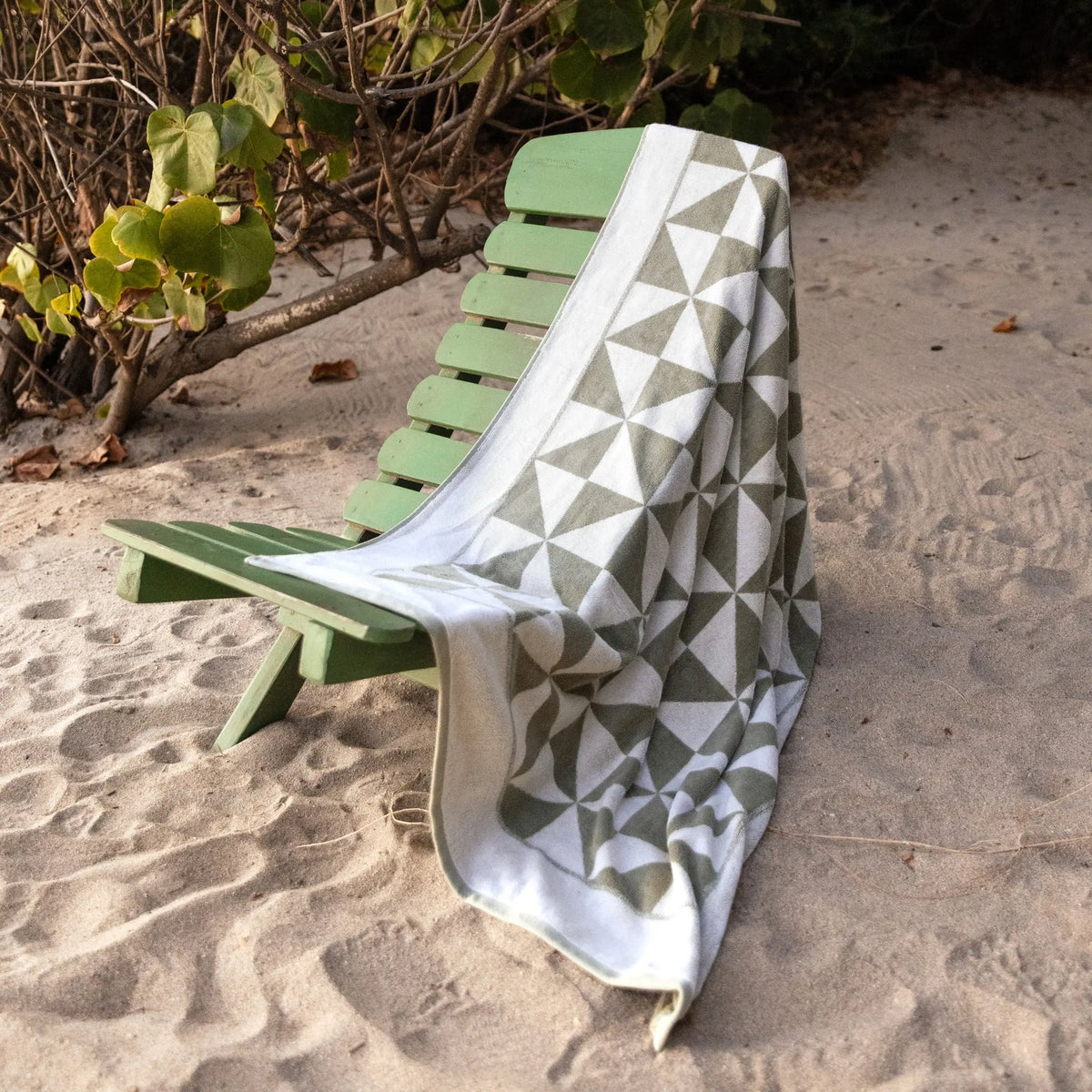Umbra Towels Italic