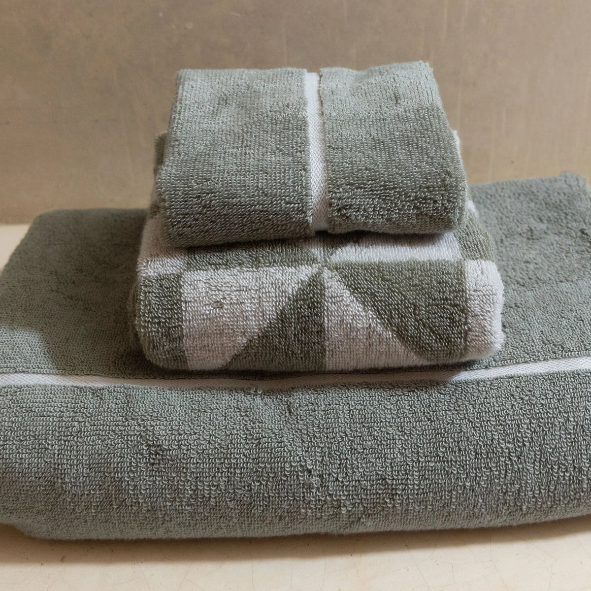 Deia Towels Italic